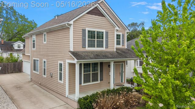 215 La Plaza Court, Royal Oak, MI 48073