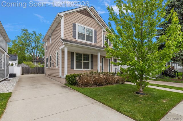 215 La Plaza Court, Royal Oak, MI 48073