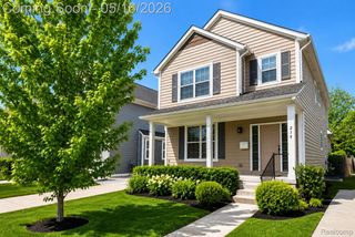 215 La Plaza Court, Royal Oak, MI 48073