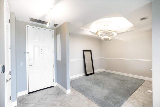 2625 NE 14th Avenue 401, Wilton Manors, FL 33334