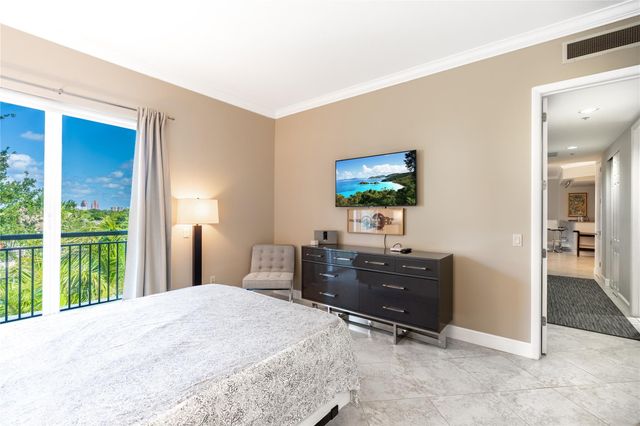 2625 NE 14th Avenue 401, Wilton Manors, FL 33334