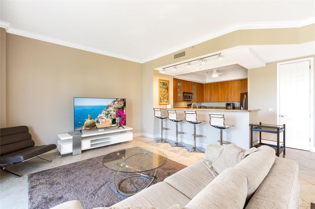 2625 NE 14th Avenue 401, Wilton Manors, FL 33334