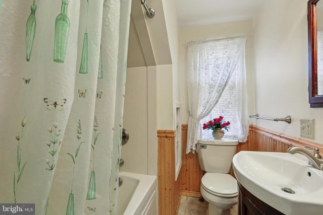 705 PARKWAY BLVD, York, PA 17404