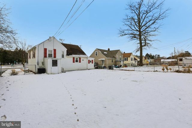 705 PARKWAY BLVD, York, PA 17404