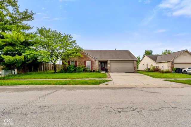 1259 Crisfield Circle, Greenwood, IN 46142