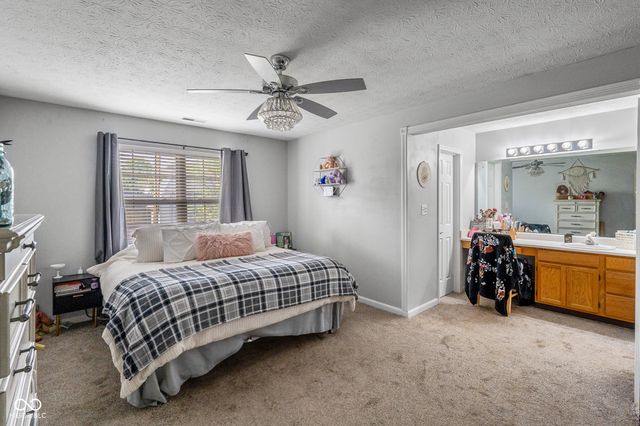 1259 Crisfield Circle, Greenwood, IN 46142