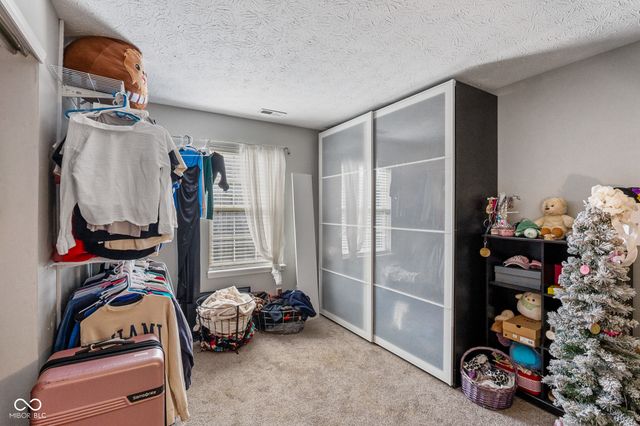1259 Crisfield Circle, Greenwood, IN 46142