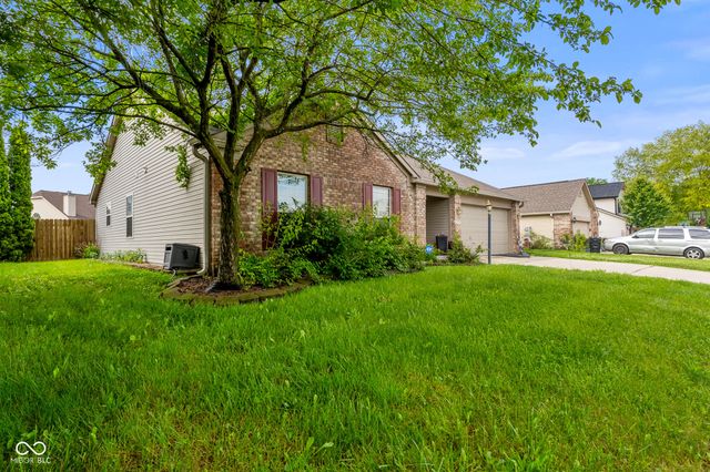 1259 Crisfield Circle, Greenwood, IN 46142