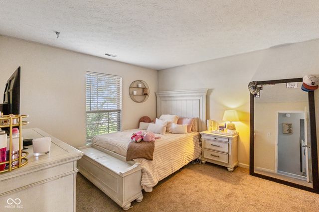 1259 Crisfield Circle, Greenwood, IN 46142