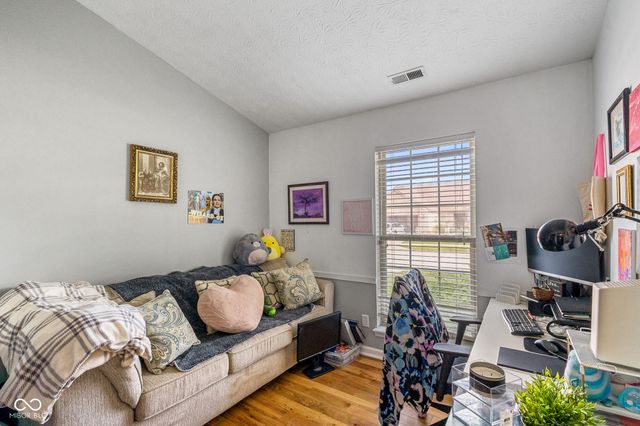 1259 Crisfield Circle, Greenwood, IN 46142