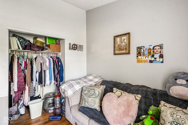 1259 Crisfield Circle, Greenwood, IN 46142
