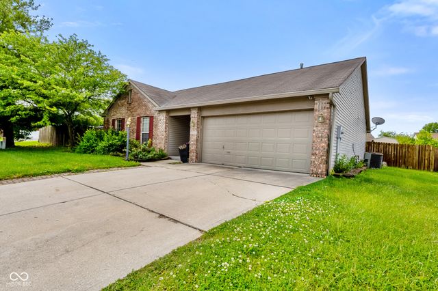 1259 Crisfield Circle, Greenwood, IN 46142