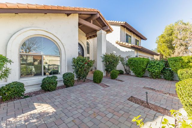 9849 E WINDROSE Drive, Scottsdale, AZ 85260