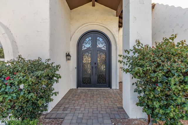 9849 E WINDROSE Drive, Scottsdale, AZ 85260