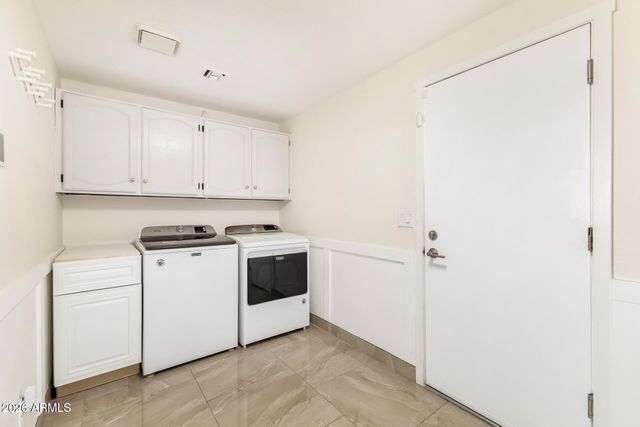 9849 E WINDROSE Drive, Scottsdale, AZ 85260