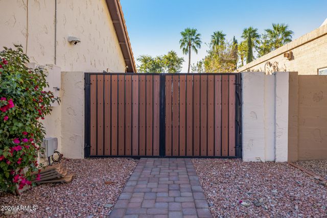 9849 E WINDROSE Drive, Scottsdale, AZ 85260