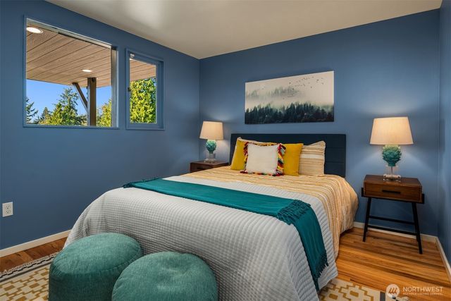 7282 S 135th Street, Seattle, WA 98178