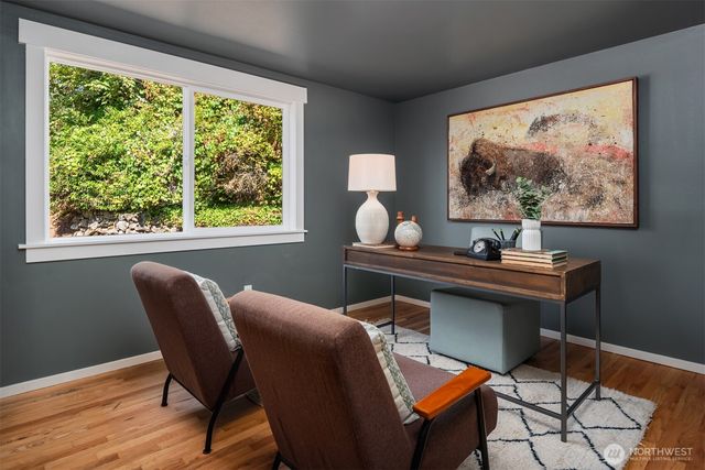 7282 S 135th Street, Seattle, WA 98178