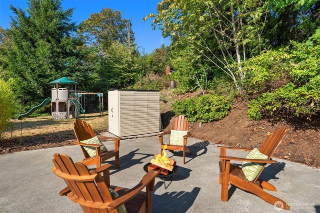 7282 S 135th Street, Seattle, WA 98178