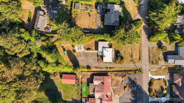 7282 S 135th Street, Seattle, WA 98178