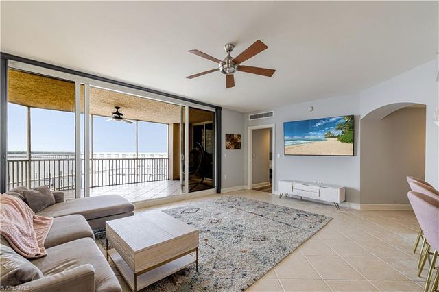 2090 W First ST E705, Fort Myers, FL 33901