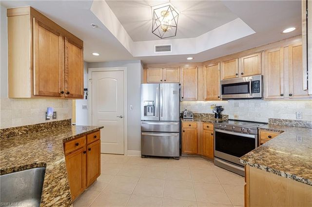 2090 W First ST E705, Fort Myers, FL 33901