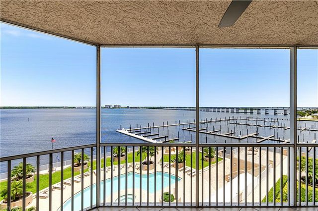 2090 W First ST E705, Fort Myers, FL 33901