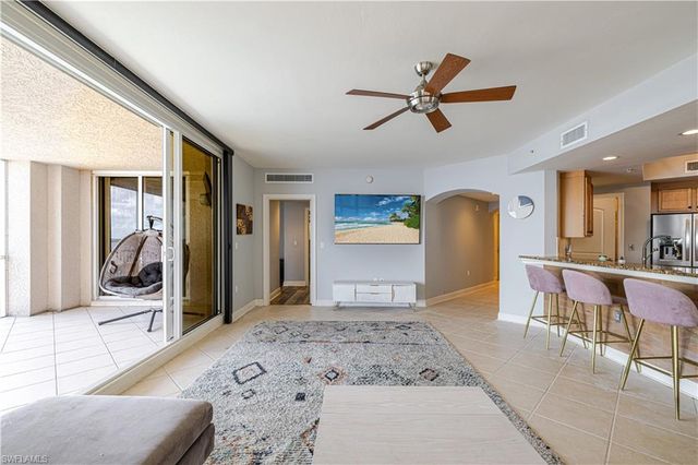 2090 W First ST E705, Fort Myers, FL 33901