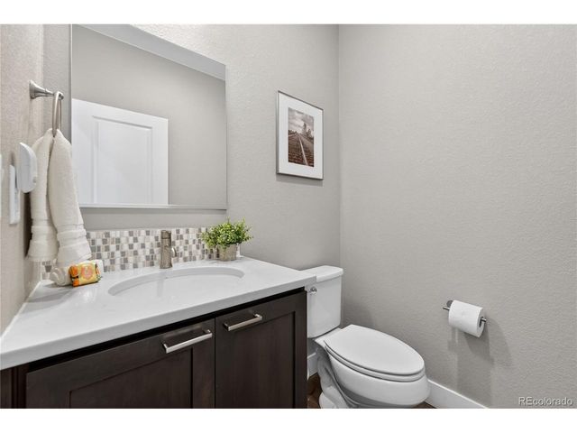 15507 W Vassar Ave, Lakewood, CO 80228