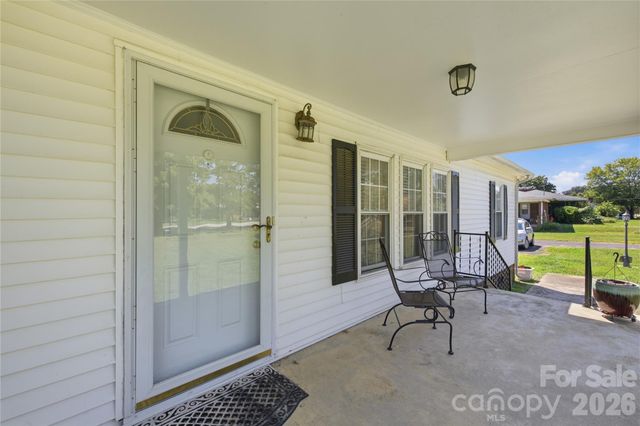 2185 E Ridge Road, Salisbury, NC 28144