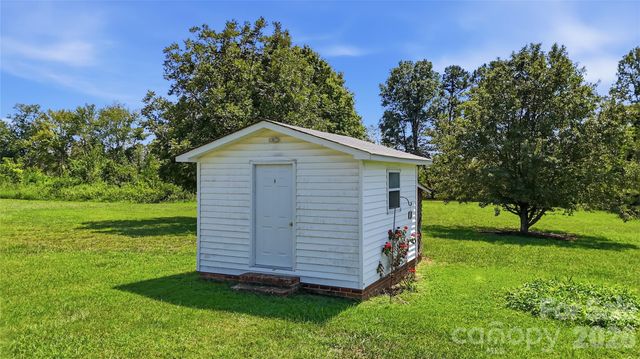 2185 E Ridge Road, Salisbury, NC 28144