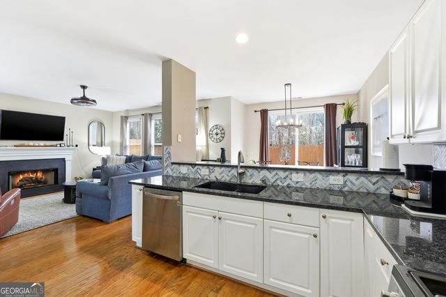 529 Mirramont Place, Woodstock, GA 30189