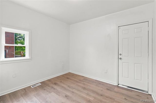 14474 Mapleridge Street, Detroit, MI 48205