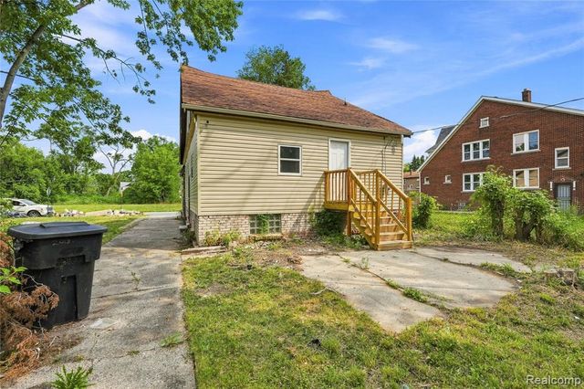 14474 Mapleridge Street, Detroit, MI 48205