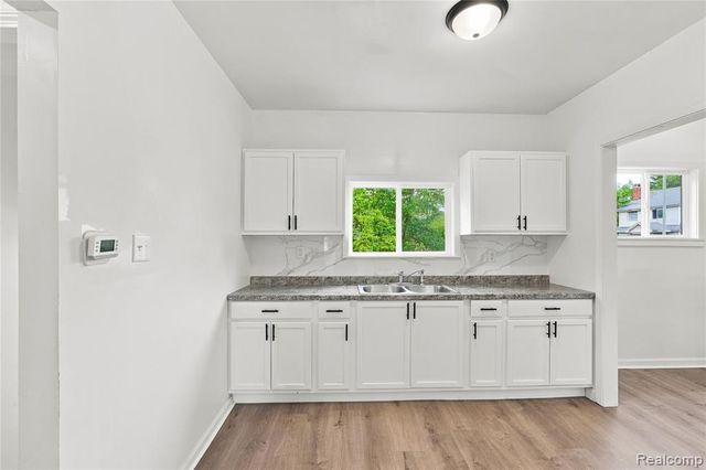 14474 Mapleridge Street, Detroit, MI 48205