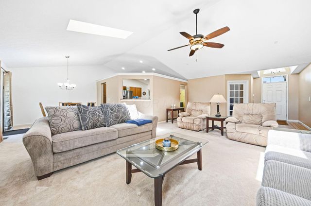 1913 Mallow Lane, Grove City, OH 43123