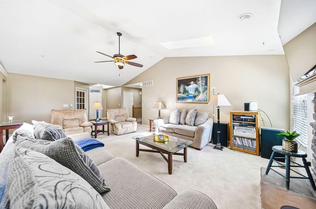 1913 Mallow Lane, Grove City, OH 43123