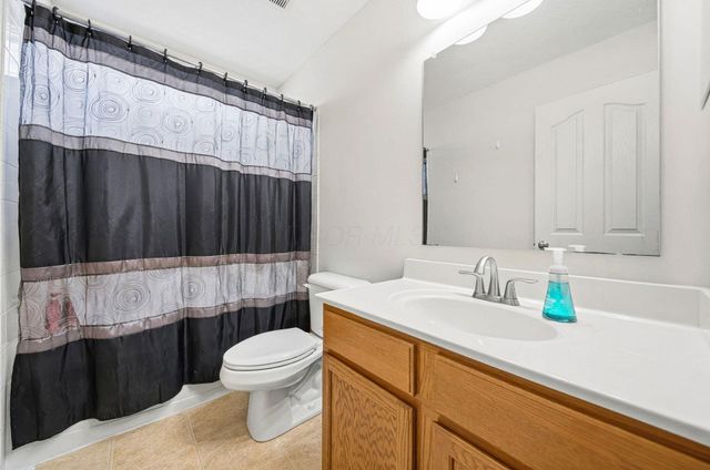 1913 Mallow Lane, Grove City, OH 43123