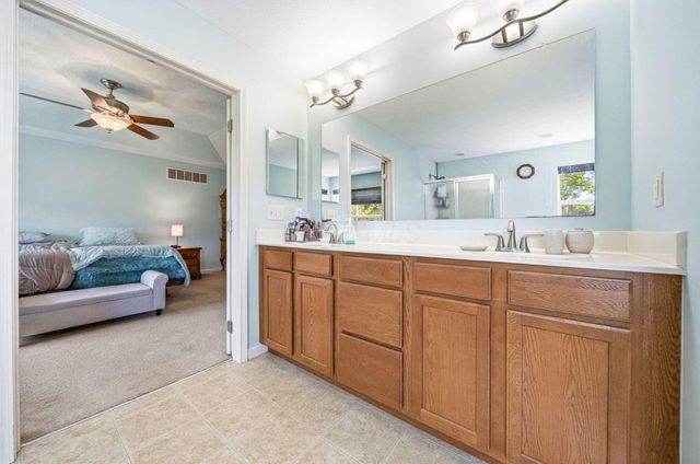 1913 Mallow Lane, Grove City, OH 43123