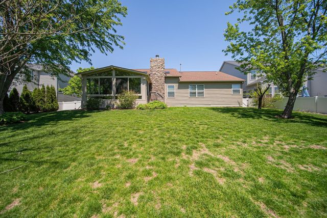 1913 Mallow Lane, Grove City, OH 43123