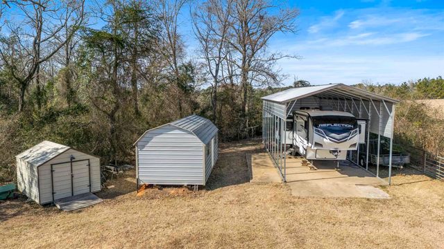 1455 CR 306 D, Henderson, TX 75654