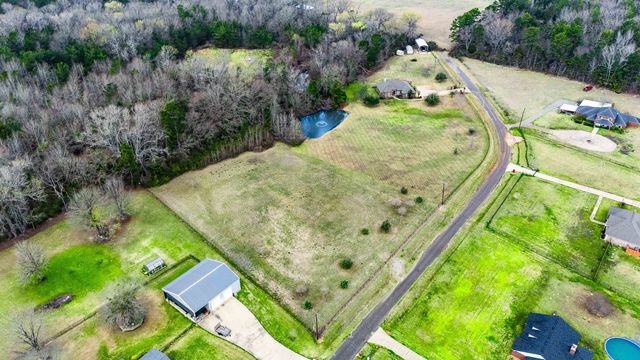 1455 CR 306 D, Henderson, TX 75654