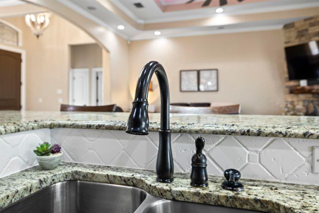 1455 CR 306 D, Henderson, TX 75654