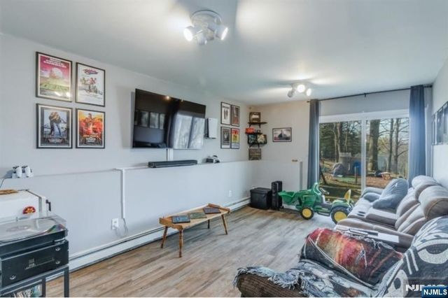 88 Wawayanda Road, Vernon, NJ 07422