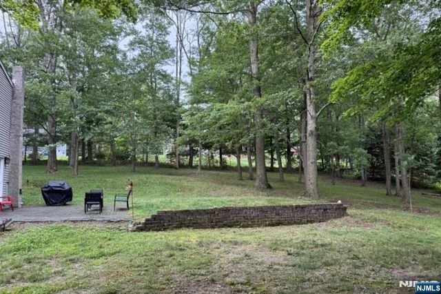 88 Wawayanda Road, Vernon, NJ 07422