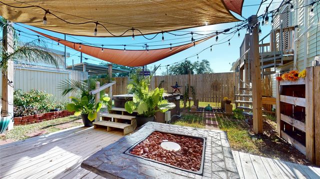 1711 Avenue M, Galveston, TX 77550