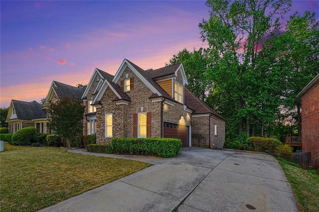 913 Arbor Drive, Loganville, GA 30052