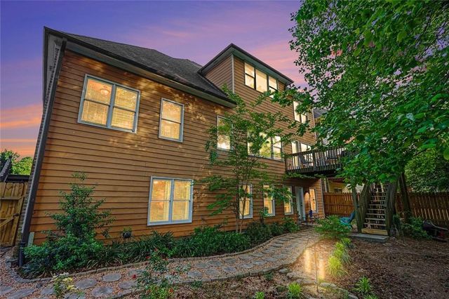 913 Arbor Drive, Loganville, GA 30052