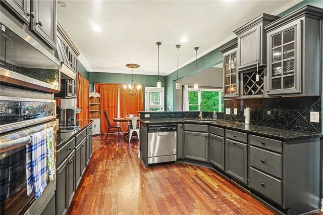 913 Arbor Drive, Loganville, GA 30052