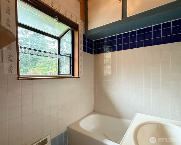 68116 NE 148th Street, Baring, WA 98224